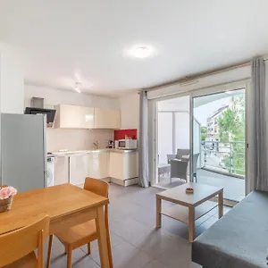100-m-des-plages-juan-les-pins.fr-provencehotel.com/
